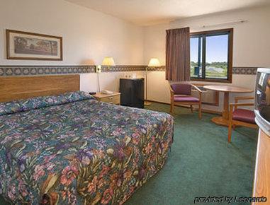 Super 8 By Wyndham Buffalo Quarto foto
